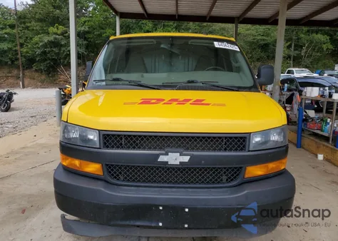 2021 Chevrolet Express G2500 from USA, damaged, VIN 1GCWGAFP5M1167941